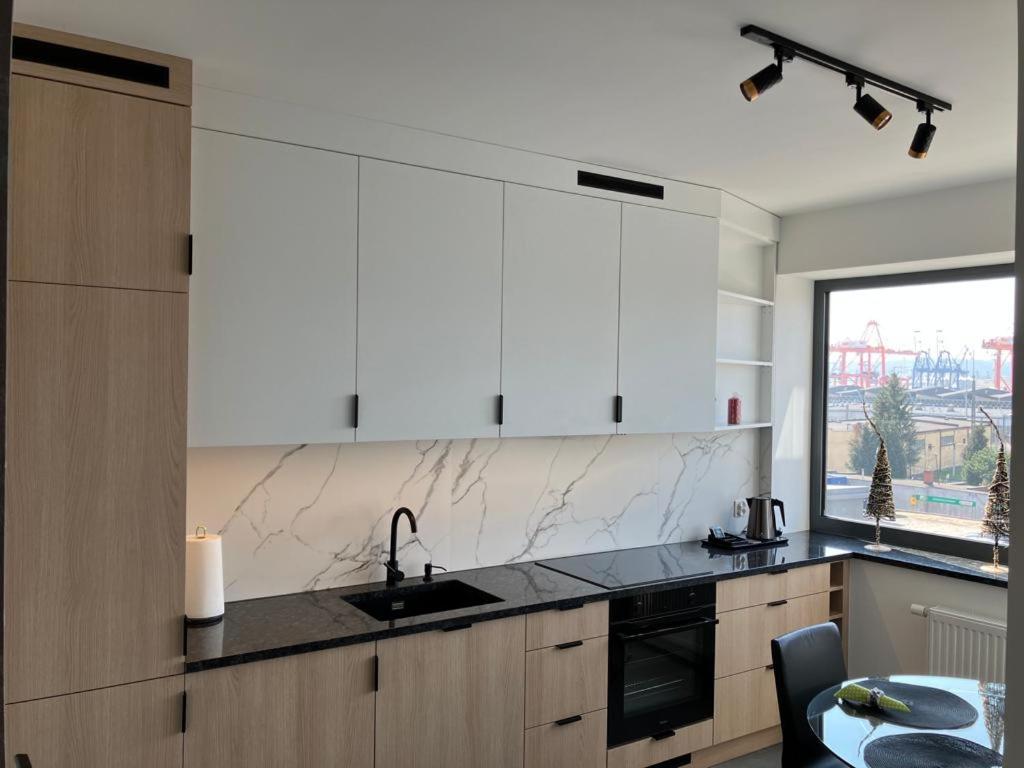 Apartport Nowoczesne Apartamenty กดิเนีย ภายนอก รูปภาพ