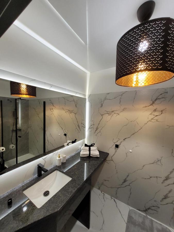 Apartport Nowoczesne Apartamenty กดิเนีย ภายนอก รูปภาพ