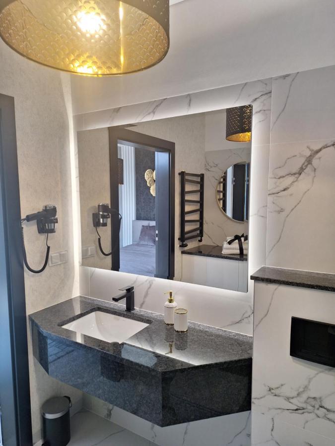 Apartport Nowoczesne Apartamenty กดิเนีย ภายนอก รูปภาพ