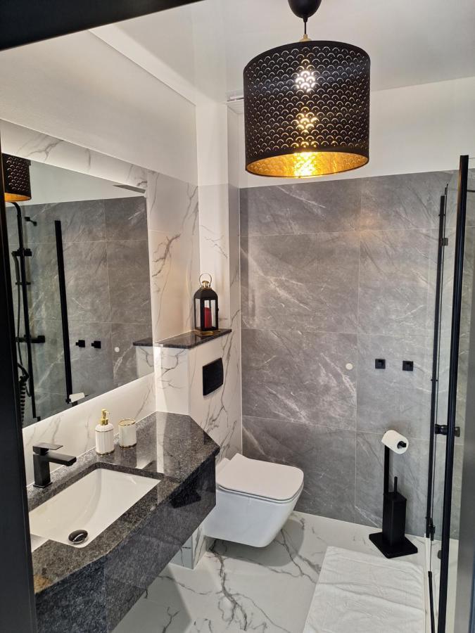 Apartport Nowoczesne Apartamenty กดิเนีย ภายนอก รูปภาพ