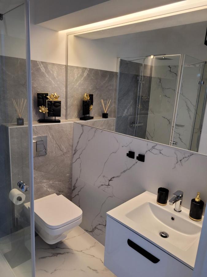 Apartport Nowoczesne Apartamenty กดิเนีย ภายนอก รูปภาพ