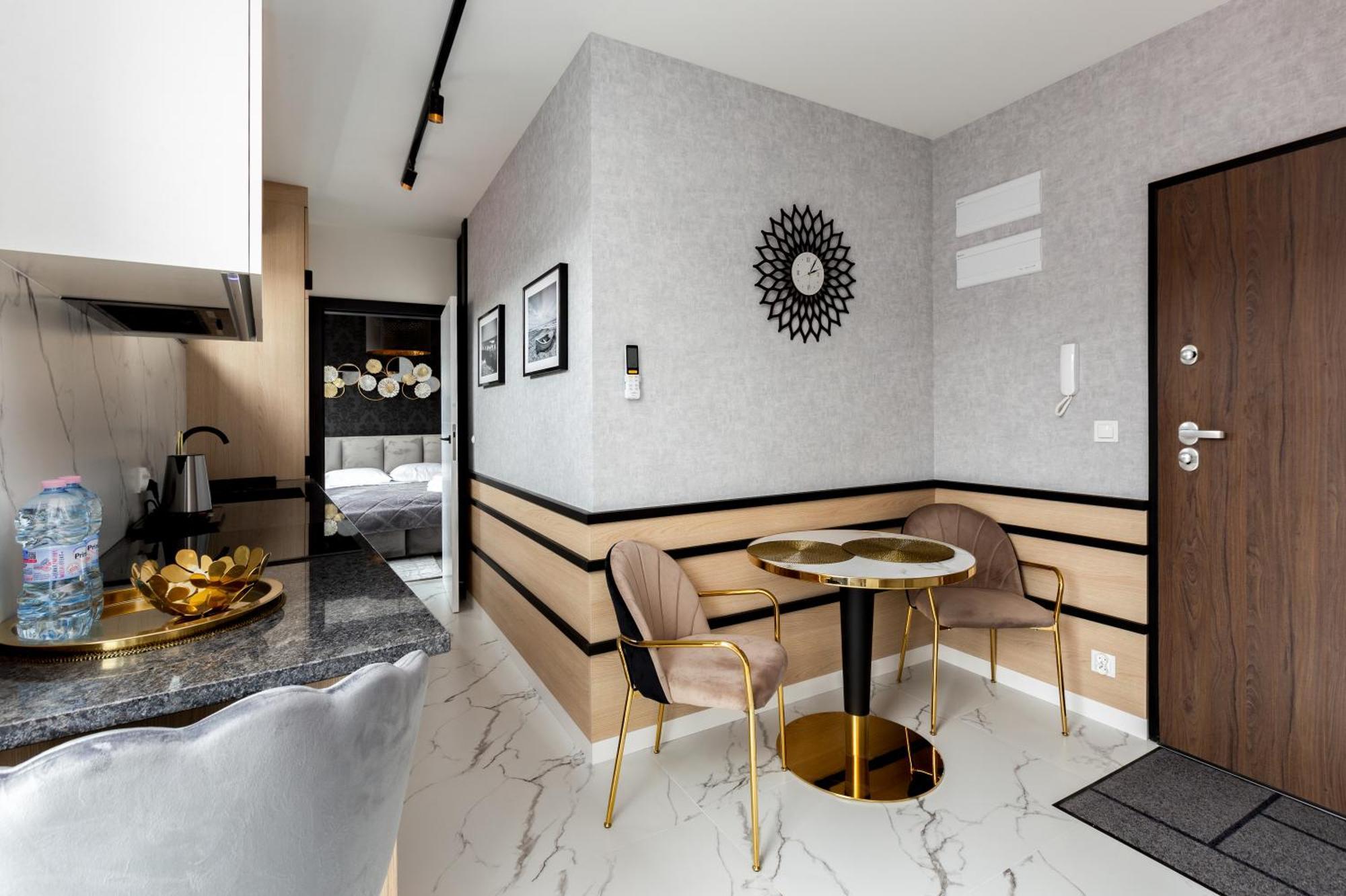 Apartport Nowoczesne Apartamenty กดิเนีย ภายนอก รูปภาพ